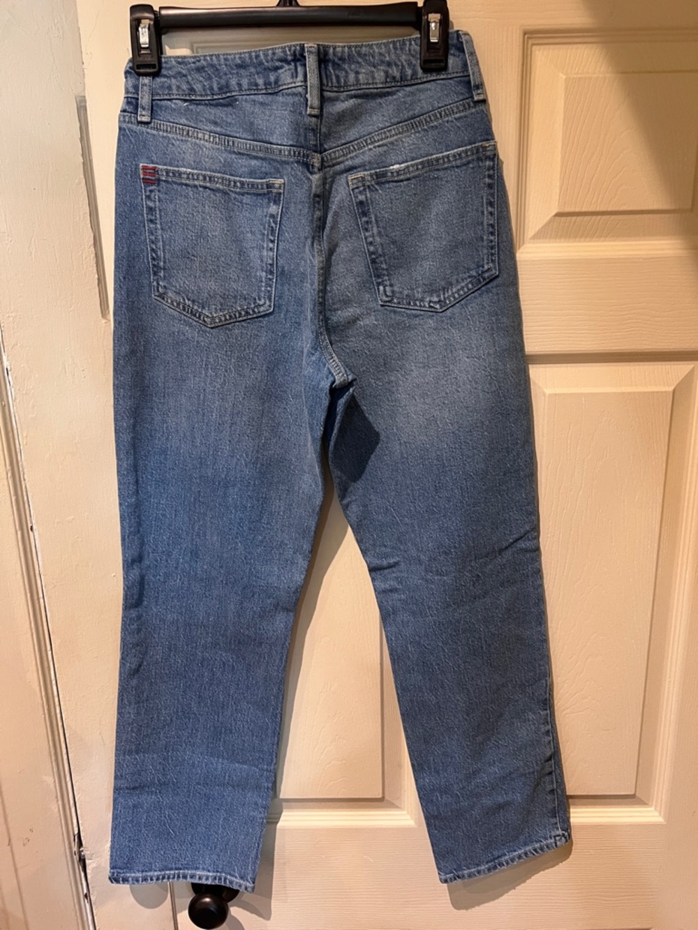 BDG women Relaxed Straight Blue Denim Jeans
